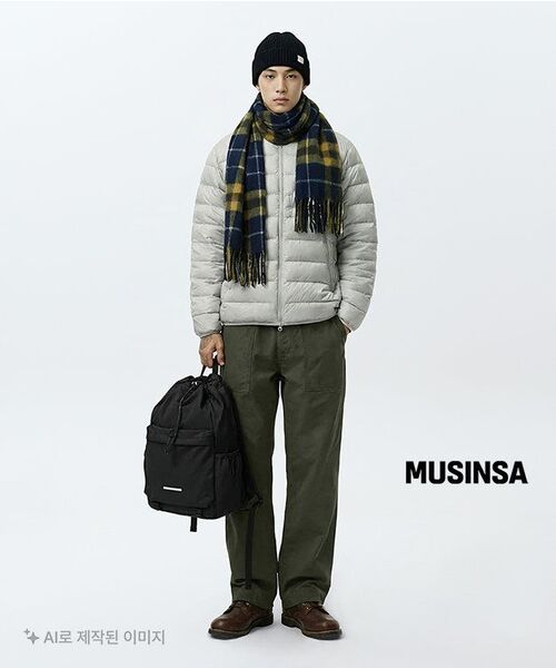 MUSINSA STANDARD（ムシンサスタンダード）の「[シティレジャー] フードパーカーライトダウンジャケット [ストーンホワイト]（ダウンジャケット/コート・メンズ・その他・SMALL/MEDIUM/LARGE/X-LARGE/2XL）」の12枚目の写真