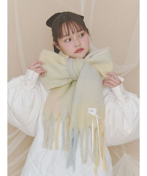 merry jenny（メリージェニー）の「fluffy ribbonチェックマフラー（マフラー・レディース・クリーム/ブルー/レッド・FREE）」の7枚目の写真