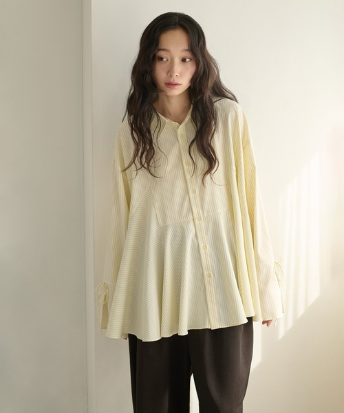 apres jour clair(アプレジュールクレア)の「【apres jour clair】アソートペプラムチュニックシャツ(シャツ/ブラウス・レディース・ボルドー/ホワイト系その他/アイボリー・X-LARGE/フリー)」の1枚目の写真