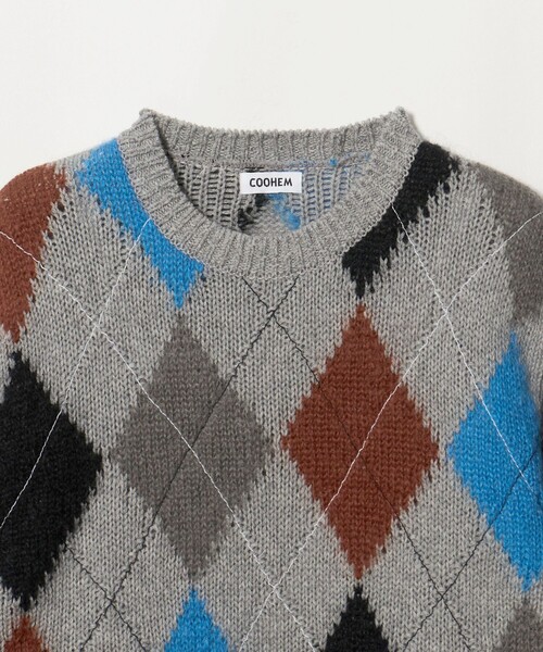 Coohem(コーヘン)の「<COOHEM>STITCHED ARGYLE KNIT PULLOVER/アーガイル ニット プルオーバー(ニット/セーター・メンズ・グレー系・L/M)」の3枚目の写真