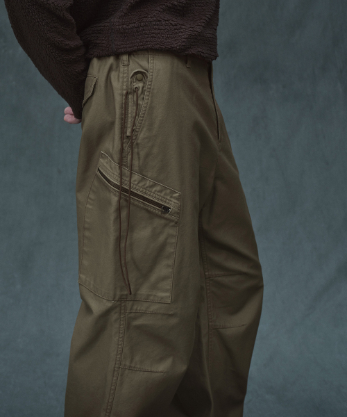 MUSINSA STANDARD（ムシンサスタンダード）の「[アレッサンドロ プンジェッティ] アビス カーゴパンツ [ベージュ]（その他パンツ・メンズ・その他・38/36/34/32/30/31/33/28/29）」の6枚目の写真