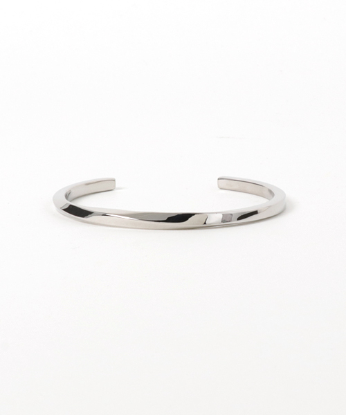 Vaya Con Dios（ヴァヤコンディオス）の「【VayaConDios/ヴァヤコンディオス】ステンレス製ソフトツイストバングル（バングル/リストバンド・メンズ・ブラック/ゴールド/シルバー/ピンクゴールド・FREE）」の7枚目の写真