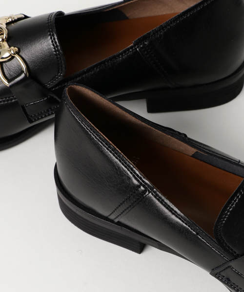 STUDIOUS（ステュディオス）の「STUDIOUS 2WAYビットモカシン（その他シューズ・レディース・ブラック/キャメル/ベージュ/ライトグレー・SMALL/MEDIUM/LARGE）」の18枚目の写真