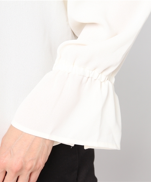 VENCEEXCHANGE（ヴァンスエクスチェンジ）の「オフショルスモック                       （シャツ/ブラウス・レディース・ブラック/マスタード/ホワイト/ダークグリーン・MEDIUM）」の9枚目の写真