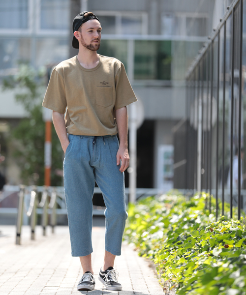 Denime（ドゥニーム）の「【取扱店舗限定】USAスラブビッグシルエットプリントポケットTシャツ（Tシャツ/カットソー・メンズ・カーキ/ブラック/ホワイト/ブラウン・MEDIUM/LARGE/SMALL）」の19枚目の写真