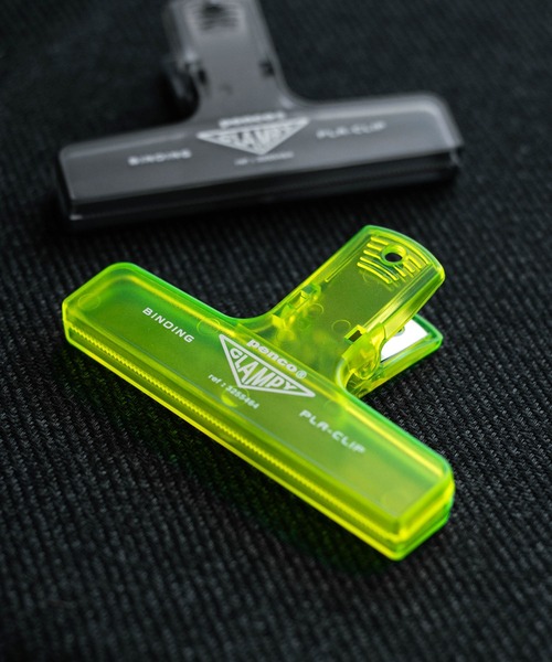 PENCO（ペンコ）の「クリップ penco ペンコ プラクリップ ブッククリップ 紙挟み 袋留め 書類整理（ステーショナリー・レディース・ネイビー/ブラウン/レッド/カーキ/アイボリー/ブラック/イエロー/グレー/ライトブルー/オレンジ/ミント/グリーン系その他/クリア/クリアグリーン/クリアブルー/クリアレッド/クリアイエロー/イエロー系その他/クリアブラック/ブルー/ピンク・FREE）」の15枚目の写真