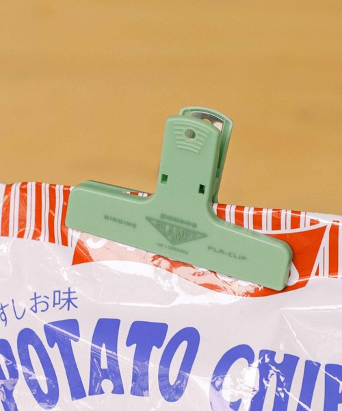 PENCO（ペンコ）の「クリップ penco ペンコ プラクリップ ブッククリップ 紙挟み 袋留め 書類整理（ステーショナリー・レディース・ネイビー/ブラウン/レッド/カーキ/アイボリー/ブラック/イエロー/グレー/ライトブルー/オレンジ/ミント/グリーン系その他/クリア/クリアグリーン/クリアブルー/クリアレッド/クリアイエロー/イエロー系その他/クリアブラック/ブルー/ピンク・FREE）」の7枚目の写真