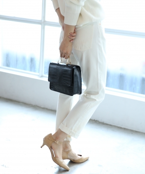 A part by（アパートバイ）の「カタオシメタルショルダーBAG　779999（ショルダーバッグ・レディース・ブラック/ベージュ・FREE）」の8枚目の写真