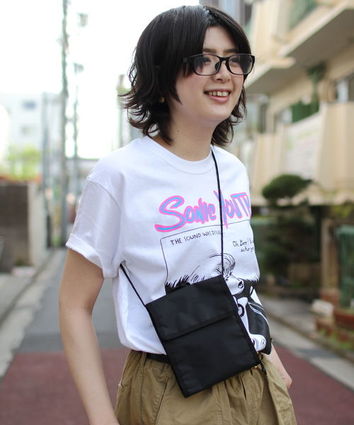 BURLAP OUTFITTER(バーラップアウトフィッター)の「BURLAP OUTFITTER / バーラップアウトフィッター モバイルオフィス(ボディバッグ/ウエストポーチ・メンズ・ホワイト/ブラック/ブルー・FREE)」の2枚目の写真