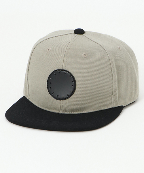 VENCEEXCHANGE（ヴァンスエクスチェンジ）の「レザーパッチ平ツバ