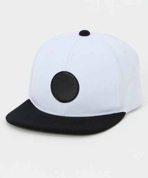 VENCEEXCHANGE（ヴァンスエクスチェンジ）の「レザーパッチ平ツバ