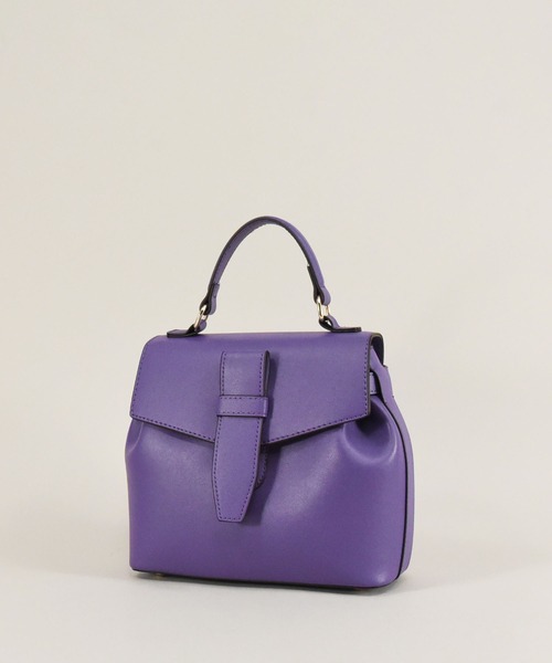 styiro（スタイロ）の「ベルトフラップ 2WAY ショルダーハンドバッグ / 再入荷（ハンドバッグ・レディース・ブラック/イエロー/アイボリー/ピンク/モカ/レッド/ブラウン/ネイビー/テラコッタ/ライトブルー/ライトグリーン/オレンジ/シルバー/フューシャピンク/ライトベージュ/オレンジ系その他/グリーン/ピンク系その他/イエロー系その他/パープル/ボルドー/ブラック系その他/ライトピンク/キャメル/ターコイズブルー/ブルー/ミント/ブルーグレー・FREE）」の16枚目の写真