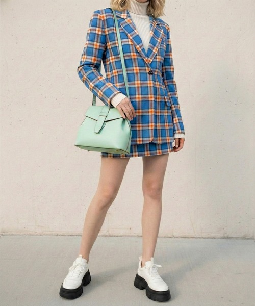 styiro（スタイロ）の「ベルトフラップ 2WAY ショルダーハンドバッグ / 再入荷（ハンドバッグ・レディース・ブラック/イエロー/アイボリー/ピンク/モカ/レッド/ブラウン/ネイビー/テラコッタ/ライトブルー/ライトグリーン/オレンジ/シルバー/フューシャピンク/ライトベージュ/オレンジ系その他/グリーン/ピンク系その他/イエロー系その他/パープル/ボルドー/ブラック系その他/ライトピンク/キャメル/ターコイズブルー/ブルー/ミント/ブルーグレー・FREE）」の11枚目の写真