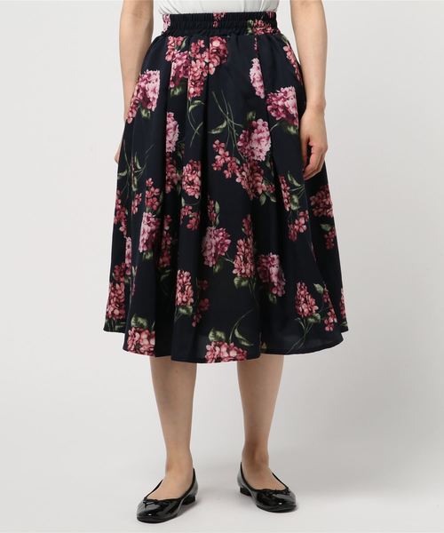 KOBE LETTUCE（コウベレタス）の「ミディアム丈花柄タックフレアスカート レディース ボトムス [M2144]神戸レタス（スカート・レディース・ネイビー/オフホワイト/イエロー・FREE）」の3枚目の写真