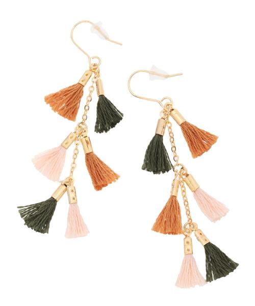 AMERICAN HOLIC（アメリカンホリック）の「タッセルピアス（ピアス（両耳用）・レディース・アイボリー/オレンジ・FREE）」の3枚目の写真