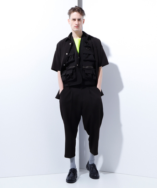 EMMA CLOTHES(エマクローズ)の「TRミリタリートラベルベスト(ベスト・メンズ・ブラック/ベージュ・M/L)」の5枚目の写真