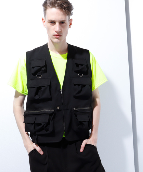 EMMA CLOTHES(エマクローズ)の「TRミリタリートラベルベスト(ベスト・メンズ・ブラック/ベージュ・M/L)」の10枚目の写真