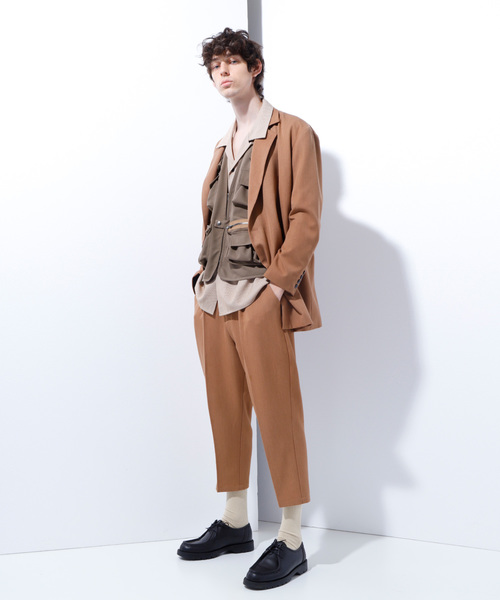 EMMA CLOTHES(エマクローズ)の「TRミリタリートラベルベスト(ベスト・メンズ・ブラック/ベージュ・M/L)」の3枚目の写真