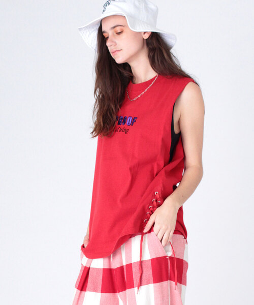 RNA(アールエヌエー)の「M1144 PROOFロゴレースアップタンク(タンクトップ・レディース・ホワイト/ブラック/レッド・MEDIUM)」の10枚目の写真