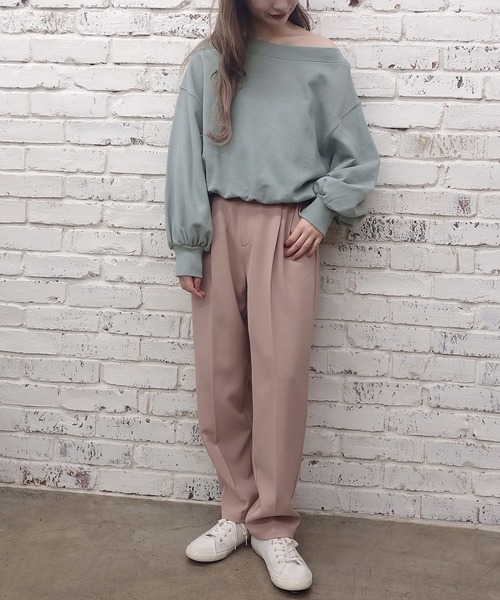 one after another NICE CLAUP(ワンアフターアナザーナイスクラップ)の「ピグメント裏毛ワンショルプルオーバー(Tシャツ/カットソー・レディース・ブラウン/ピンク/アイボリー/スミクロ/ミント・FREE)」の21枚目の写真