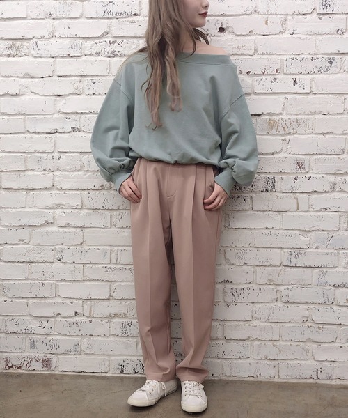 one after another NICE CLAUP(ワンアフターアナザーナイスクラップ)の「ピグメント裏毛ワンショルプルオーバー(Tシャツ/カットソー・レディース・ブラウン/ピンク/アイボリー/スミクロ/ミント・FREE)」の17枚目の写真