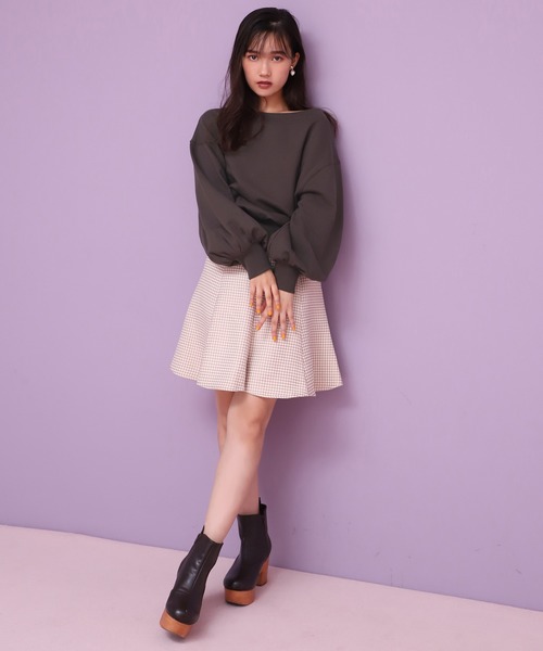 one after another NICE CLAUP(ワンアフターアナザーナイスクラップ)の「ピグメント裏毛ワンショルプルオーバー(Tシャツ/カットソー・レディース・ブラウン/ピンク/アイボリー/スミクロ/ミント・FREE)」の8枚目の写真