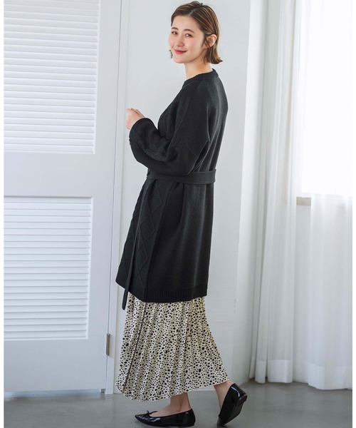 GeeRA(ジーラ)の「ベルト付ケーブル編ニットワンピース(ワンピース・レディース・ベージュ/ブラック/スモークピンク・MEDIUM/LARGE/X-LARGE)」の18枚目の写真