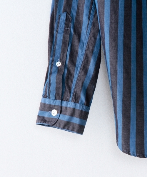 BEAUTY&YOUTH UNITED ARROWS（ビューティーアンドユースユナイテッドアローズ）の「＜steven alan＞ 100/2 BOLD/ST S/N BD/ｼｬﾂ（シャツ/ブラウス・メンズ・ネイビー・X-LARGE/MEDIUM/LARGE/SMALL）」の6枚目の写真