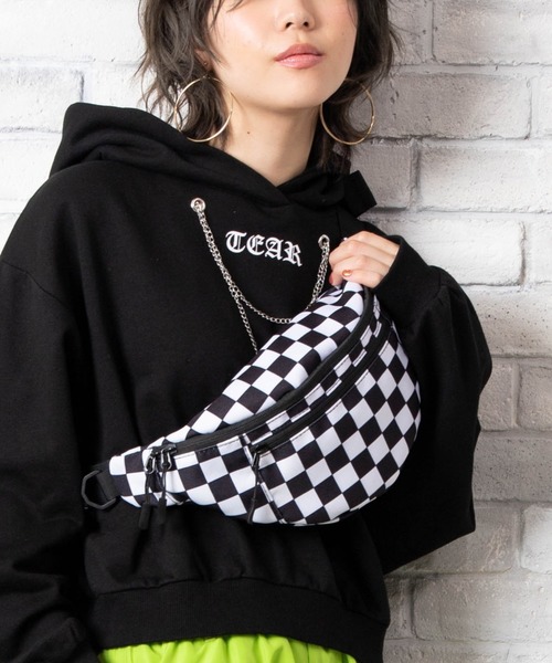 WEGO（ウィゴー）の「WEGO/ベーシックウエストバッグ（ボディバッグ/ウエストポーチ・メンズ・ブラック/その他1/その他2/その他3/ホワイト系その他/ブラック系その他/その他5/その他4/その他6・FREE）」の5枚目の写真