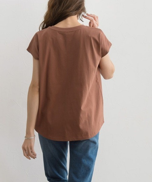 Pierrot（ピエロ）の「フレンチスリーブTシャツ（Tシャツ/カットソー・レディース・ネイビー/ブラック/グレー系その他/ブラウン/ベージュ系その他/オフホワイト・L/M）」の13枚目の写真