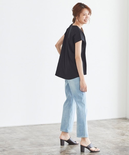 Pierrot（ピエロ）の「フレンチスリーブTシャツ（Tシャツ/カットソー・レディース・ネイビー/ブラック/グレー系その他/ブラウン/ベージュ系その他/オフホワイト・L/M）」の18枚目の写真