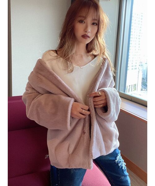 RESEXXY(リゼクシー)の「ノーカラーフェイクファージャケット(ノーカラーコート・レディース・ブラック/ピンク/ベージュ・FREE)」の15枚目の写真