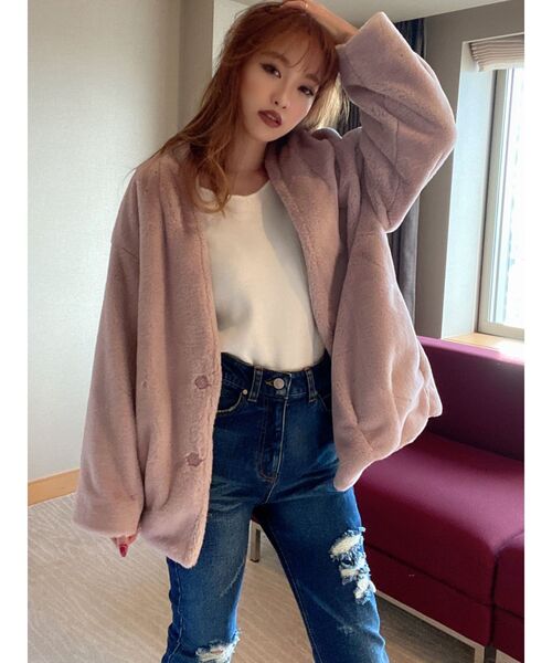 RESEXXY(リゼクシー)の「ノーカラーフェイクファージャケット(ノーカラーコート・レディース・ブラック/ピンク/ベージュ・FREE)」の16枚目の写真