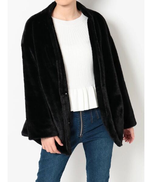 RESEXXY(リゼクシー)の「ノーカラーフェイクファージャケット(ノーカラーコート・レディース・ブラック/ピンク/ベージュ・FREE)」の21枚目の写真