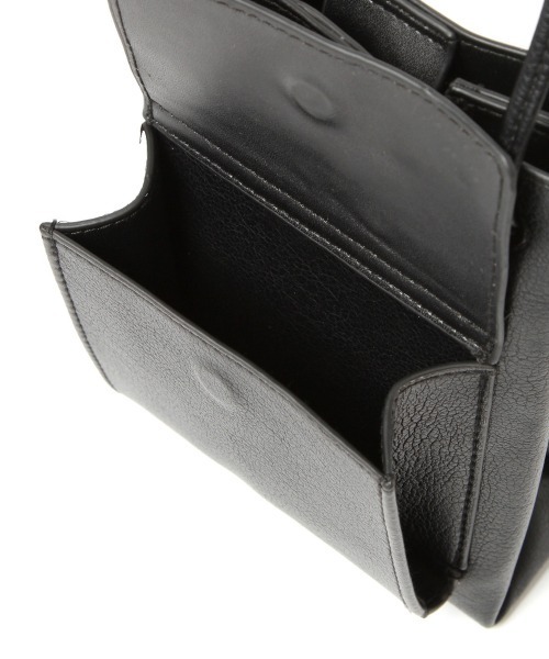 LOWRYS FARM（ローリーズファーム）の「ミニポケットショルダー　927392（ショルダーバッグ・レディース・ブラック/ブルー/グリーン/アイボリー・FREE）」の18枚目の写真