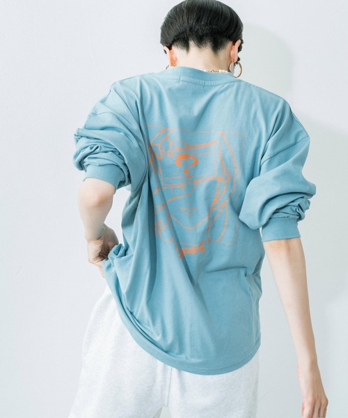 Ressaca（レサーカ）の「WEB限定 別注 オーバーサイズ バックプリントロンT（Tシャツ/カットソー・レディース・ホワイト/ブラック/パープル/サックスブルー/ライム/グリーン/ホワイト系その他/ブラック系その他/ベージュ系その他/グリーン系その他/ブルー系その他/パープル系その他/グレイッシュベージュ/チャコール/ホワイト系その他3/ホワイト系その他4/ブラック系その他2/ベージュ系その他2/ベージュ系その他3・S/M/L）」の2枚目の写真