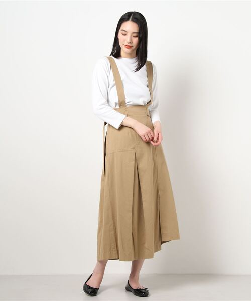 Q（キュー）の「コットンバイオ サスペンダースカート（スカート・レディース・ベージュ/オリーブ・MEDIUM）」の3枚目の写真