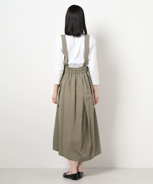 Q（キュー）の「コットンバイオ サスペンダースカート（スカート・レディース・ベージュ/オリーブ・MEDIUM）」の6枚目の写真