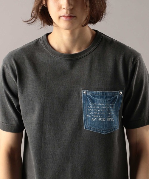 AVIREX（アヴィレックス）の「【TYPE BLUE/タイプブルー】デニムポケット Tシャツ/DENIM POCKET T-SHIRT（Tシャツ/カットソー・メンズ・ブラック/アイボリー/ネイビー/レッド・MEDIUM/LARGE/X-LARGE/XX-LARGE）」の11枚目の写真