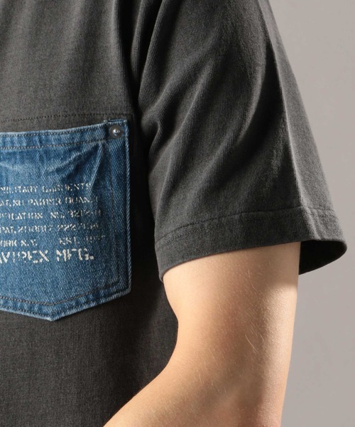 AVIREX（アヴィレックス）の「【TYPE BLUE/タイプブルー】デニムポケット Tシャツ/DENIM POCKET T-SHIRT（Tシャツ/カットソー・メンズ・ブラック/アイボリー/ネイビー/レッド・MEDIUM/LARGE/X-LARGE/XX-LARGE）」の8枚目の写真