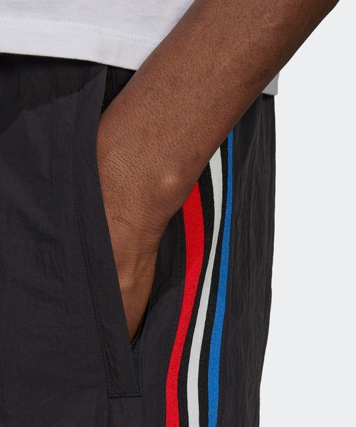 正品 adidas Tricolor track pants トライカラートラックパンツ adidas（アディダス）の「アディカラー トリコロール トラック