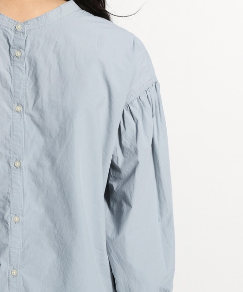 niko and...（ニコアンド）の「タイプライター2WAYブラウス（シャツ/ブラウス・レディース・ライトブルー/オフホワイト/チャコール・LARGE/MEDIUM）」の15枚目の写真