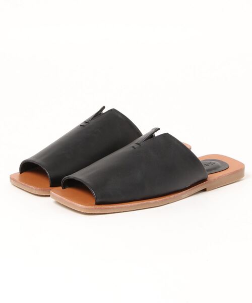 Fabby fabby(ファビィーファビィー)の「スリットフラットワンベルトサンダル(サンダル・レディース・ブラック/ホワイト/ベージュ/パイソン/ブラウン・SS/SMALL/MEDIUM/LARGE)」の22枚目の写真