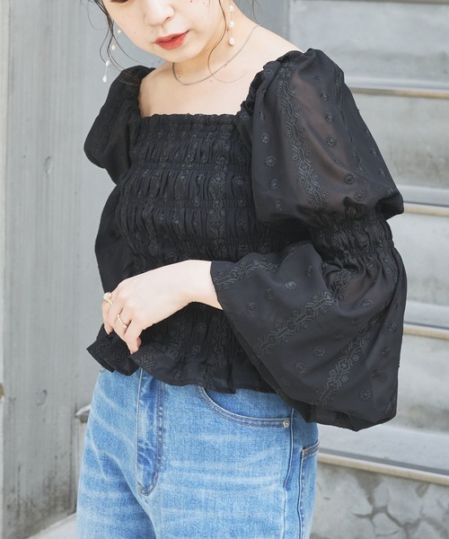 Chico（チコ）の「シャーリング刺繍レースパフスリーブブラウス（シャツ/ブラウス・レディース・ホワイト/ブラック/ミント・FREE）」の18枚目の写真