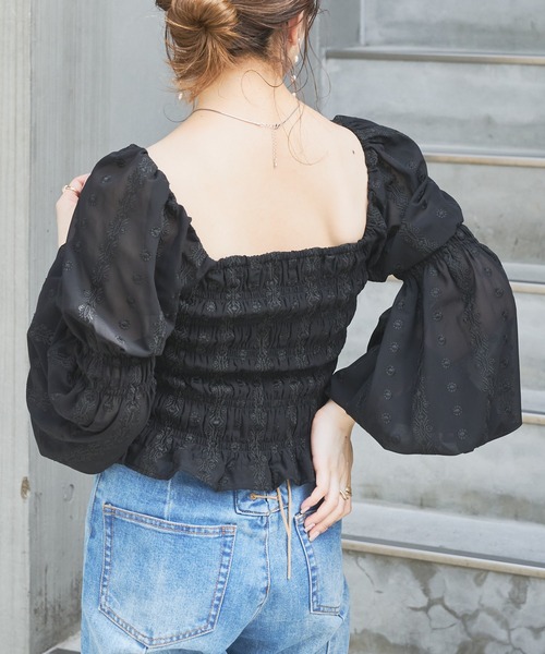 Chico（チコ）の「シャーリング刺繍レースパフスリーブブラウス（シャツ/ブラウス・レディース・ホワイト/ブラック/ミント・FREE）」の7枚目の写真