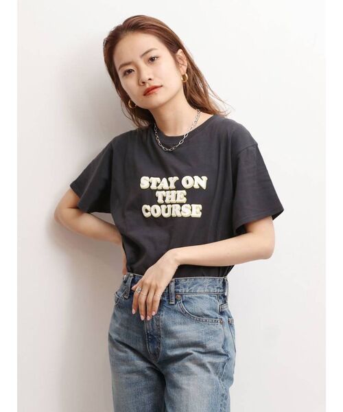 Ungrid(アングリッド)の「ロゴ発砲プリントTee(Tシャツ/カットソー・レディース・チャコールグレー/オフホワイト・FREE)」の12枚目の写真