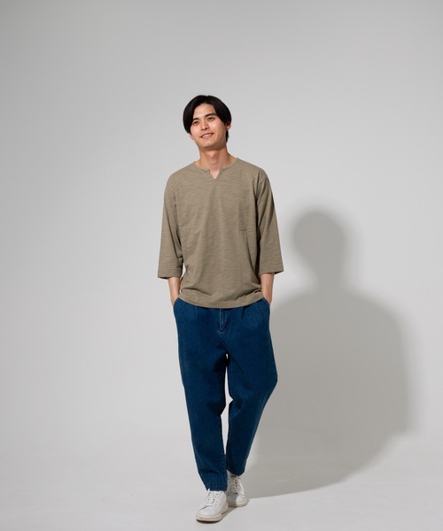 Blue Standard (ブルースタンダード)の「【BLUE STANDARD】オーガニックコットン スラブ7分袖キーネックTシャツ サスティナビリティアイテム(Tシャツ/カットソー・メンズ・ブラック/ブラウン/ホワイト/ネイビー/オリーブ・SMALL/LARGE/MEDIUM/X-LARGE)」の22枚目の写真