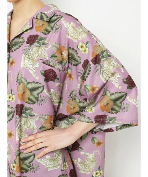 jouetie(ジュエティ)の「ジャパンヴィンテージアロハワンピース(シャツワンピース・レディース・ブラック/オフホワイト/ピンク・MEDIUM)」の19枚目の写真