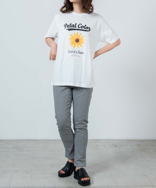 WEGO（ウィゴー）の「WEGO/flowerプリントTシャツ（Tシャツ/カットソー・レディース・ホワイト/ライム・SMALL/MEDIUM/LARGE/X-LARGE）」の15枚目の写真