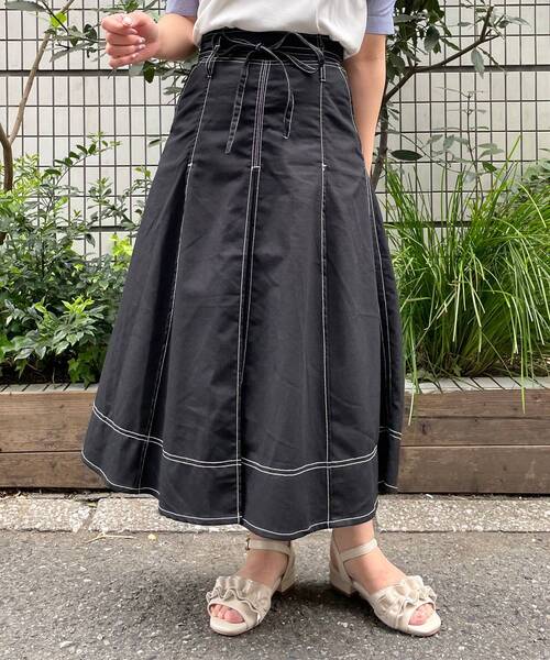 MAJESTIC LEGON（マジェスティックレゴン）の「レディフレアスカート（スカート・レディース・ベージュ/ネイビー/カーキオリーブ/ブラック・SMALL/MEDIUM）」の11枚目の写真